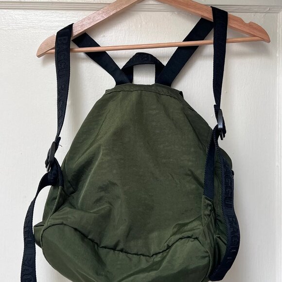 BAGGU Olive Green Backpack - Picture 3 of 5